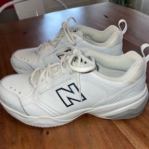 New Balance 624 white